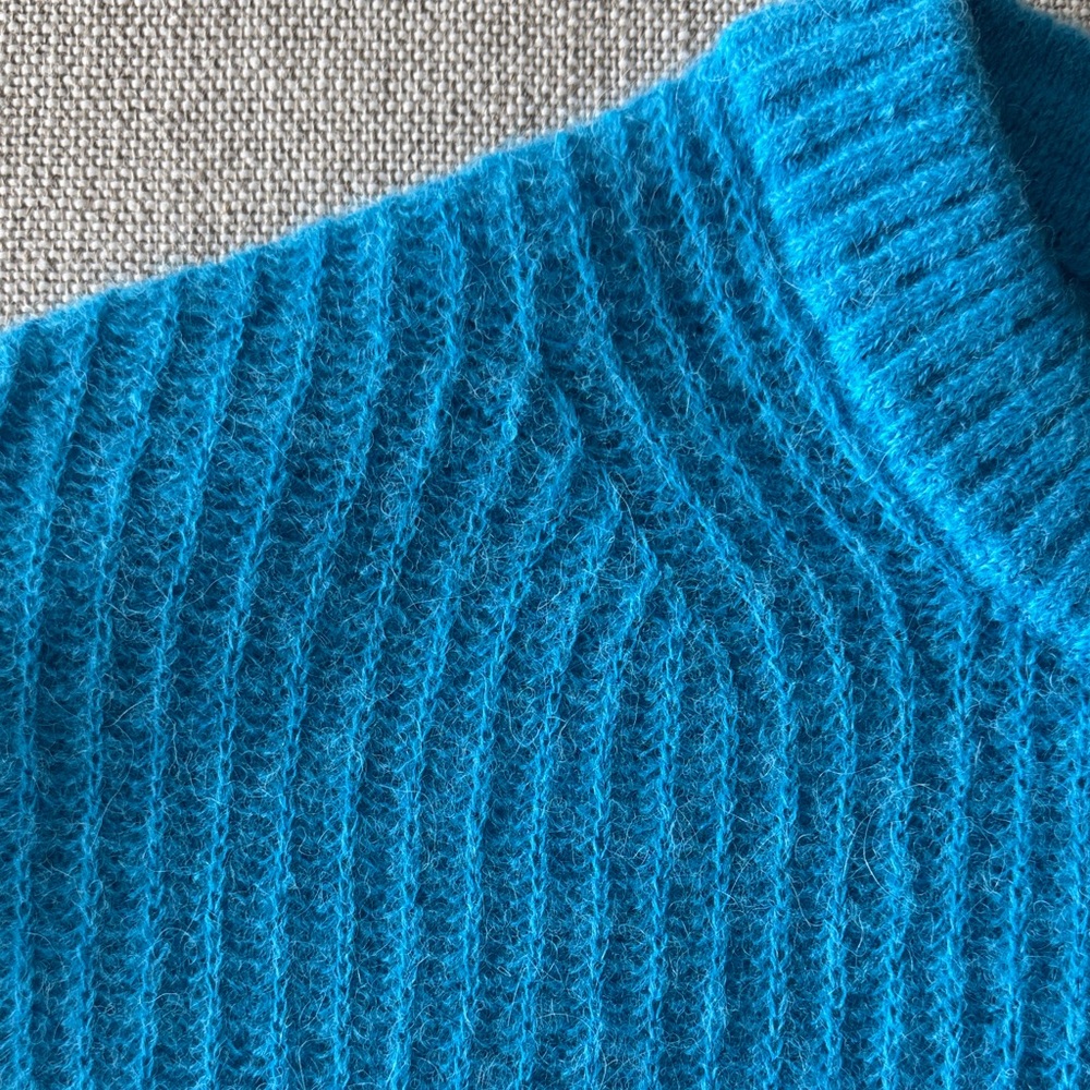 Everlane Alpaca Crew Women's Sweater - Picture 4 of 4